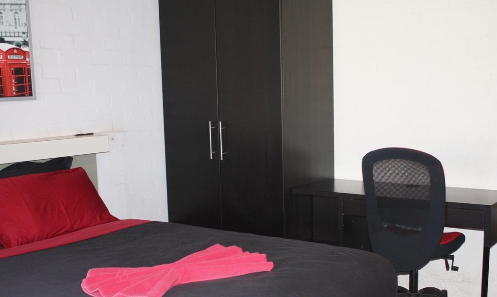 Newman Hotel Zimmer foto