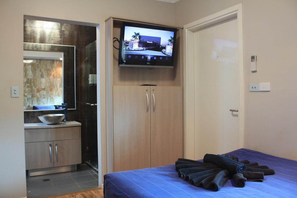 Newman Hotel Zimmer foto